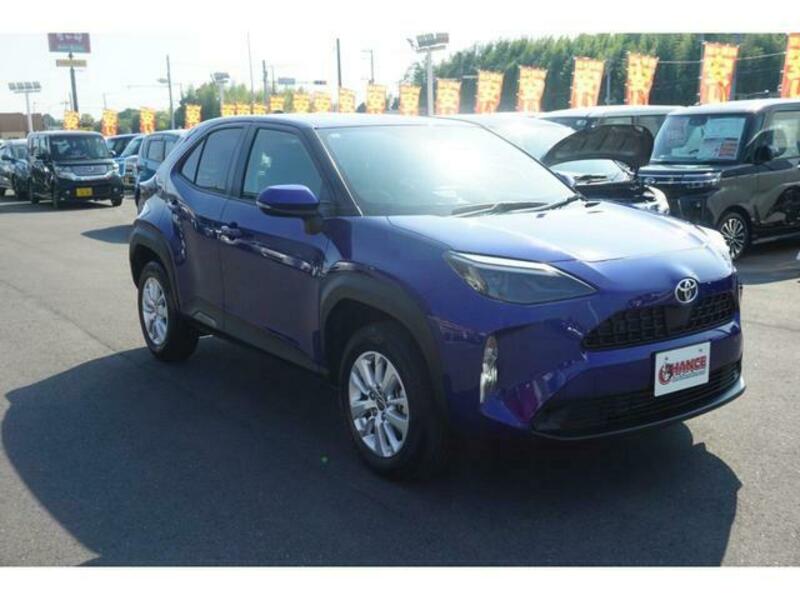 YARIS CROSS