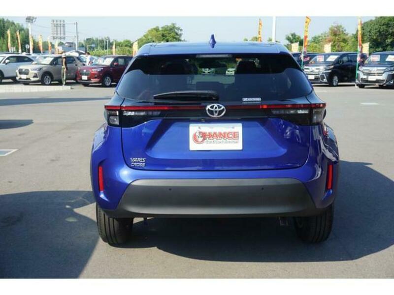 YARIS CROSS