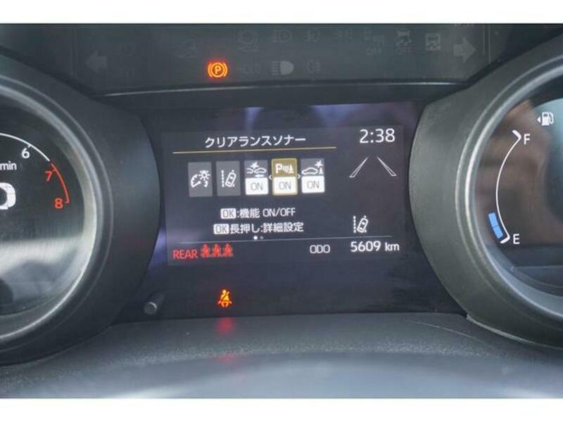 YARIS CROSS