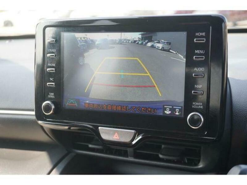 YARIS CROSS