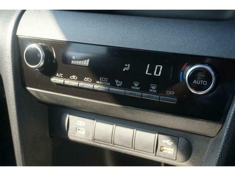 YARIS CROSS