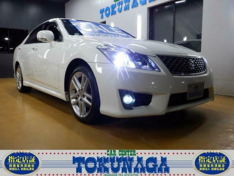 TOYOTA CROWN