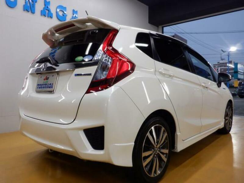 FIT HYBRID