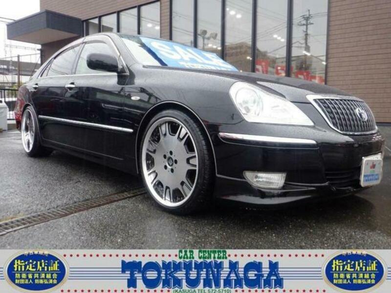 TOYOTA CROWN MAJESTA