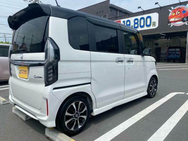 N BOX CUSTOM