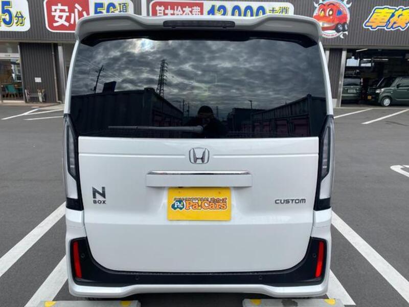 N BOX CUSTOM