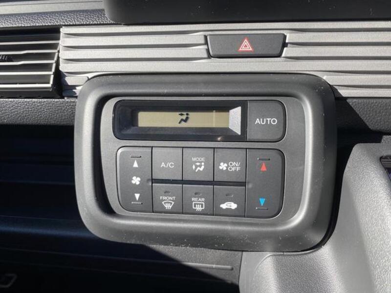 N-VAN