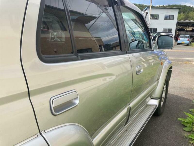 HILUX SURF