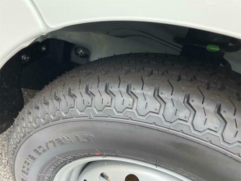 CLIPPER TRUCK