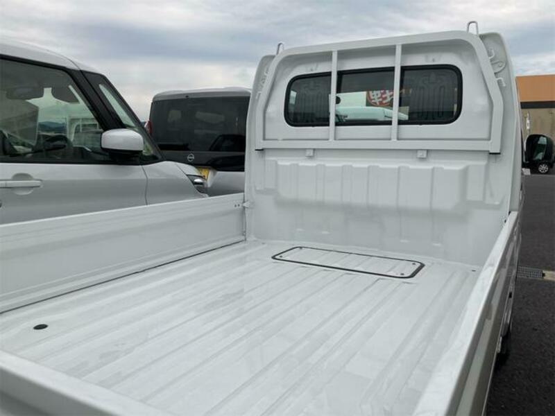 CLIPPER TRUCK