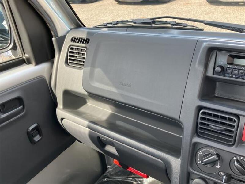 CLIPPER TRUCK