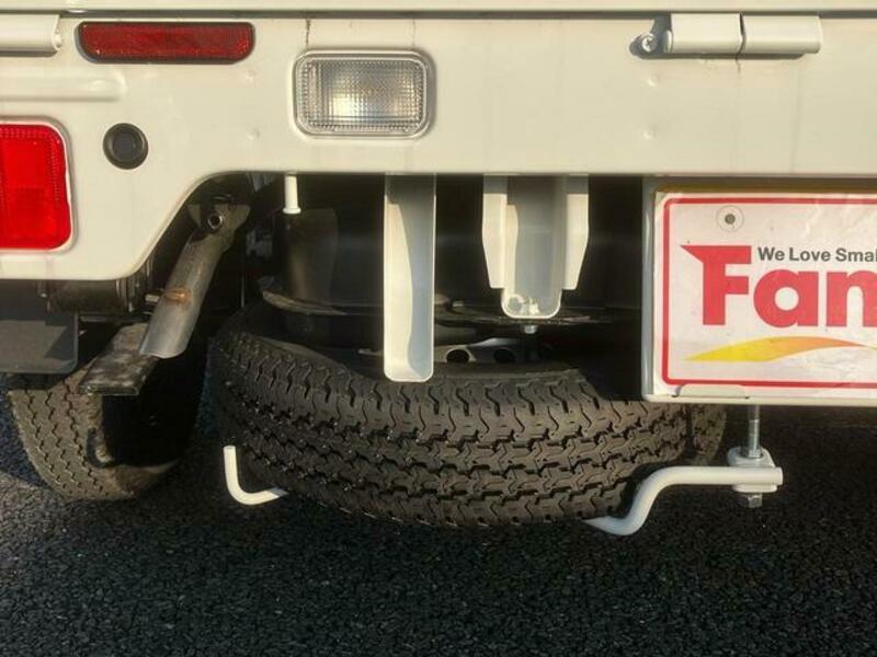 CLIPPER TRUCK