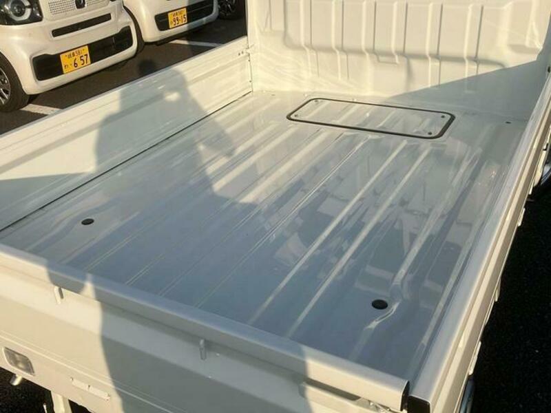 CLIPPER TRUCK