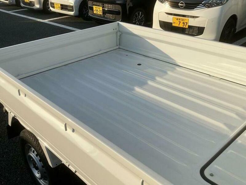 CLIPPER TRUCK