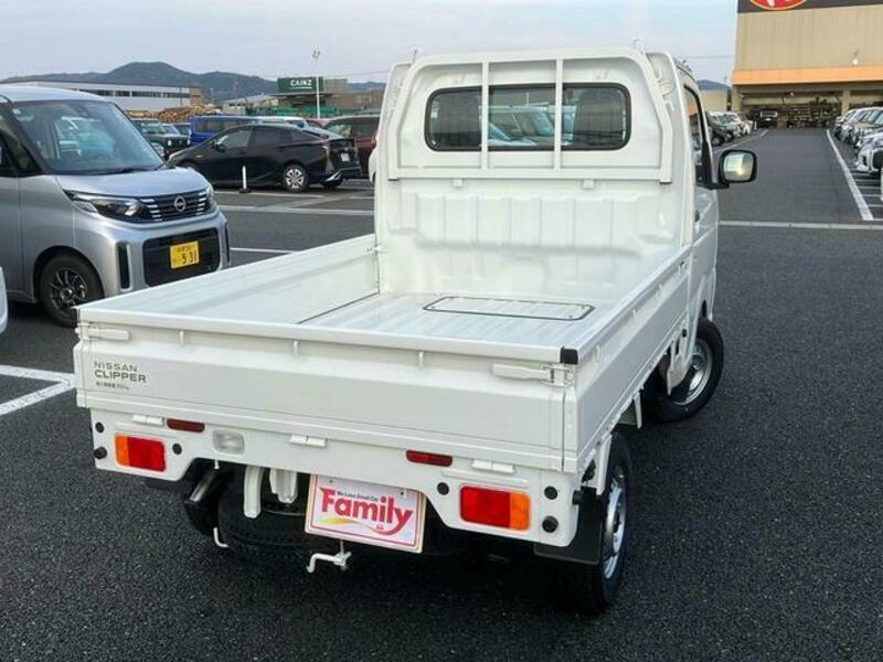 CLIPPER TRUCK