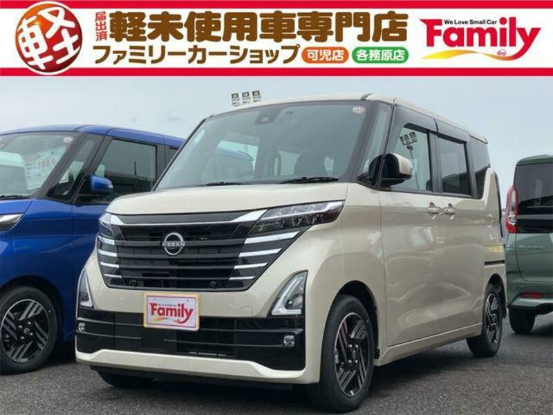 NISSAN ROOX
