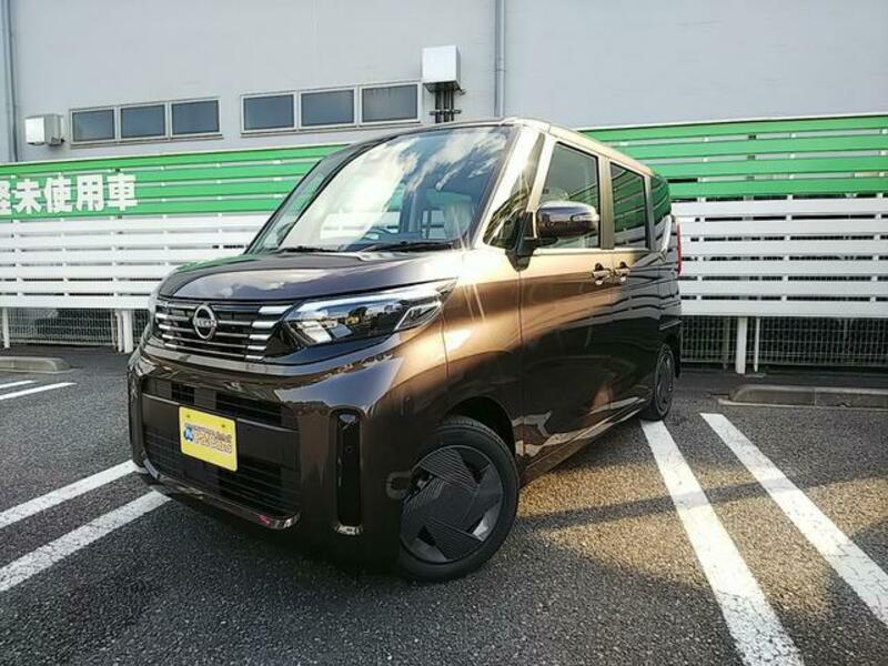 NISSAN ROOX