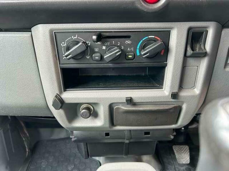 CLIPPER VAN