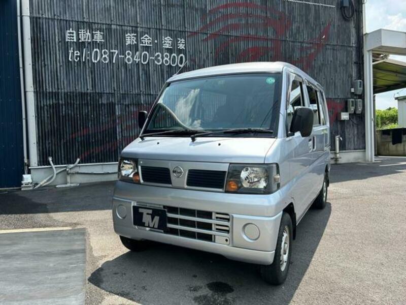 NISSAN CLIPPER VAN