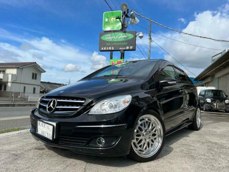 MERCEDES-BENZ B-CLASS