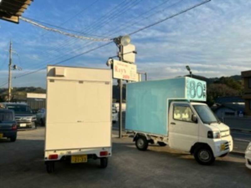 CARRY TRUCK