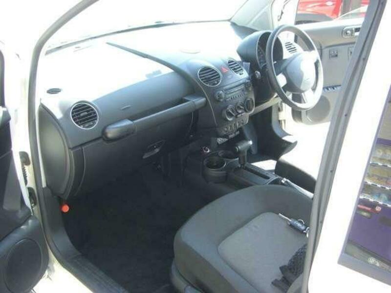 NEW BEETLE