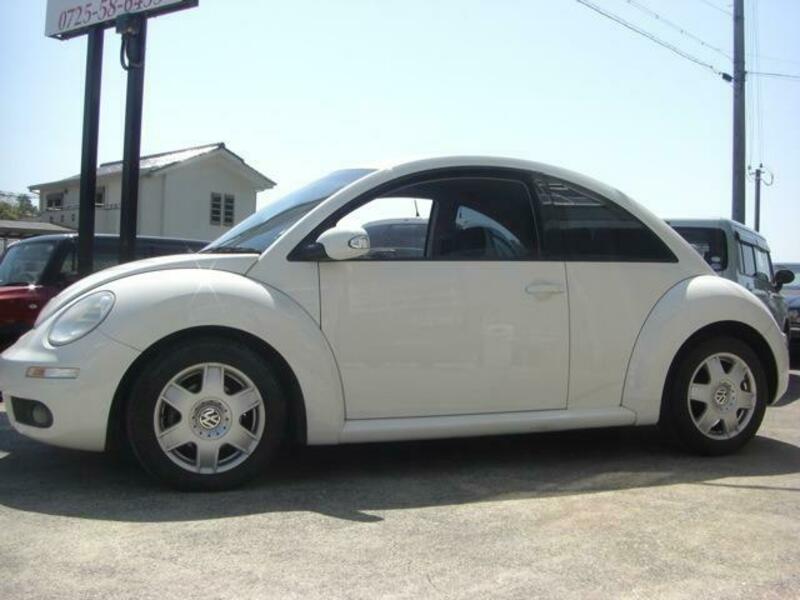 VOLKSWAGEN NEW BEETLE