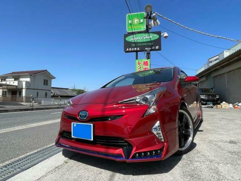 TOYOTA PRIUS