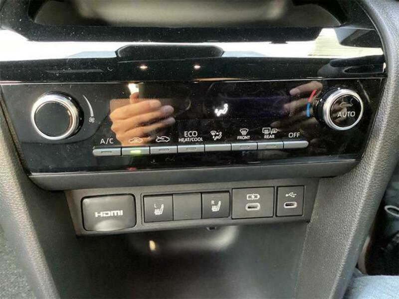 YARIS CROSS