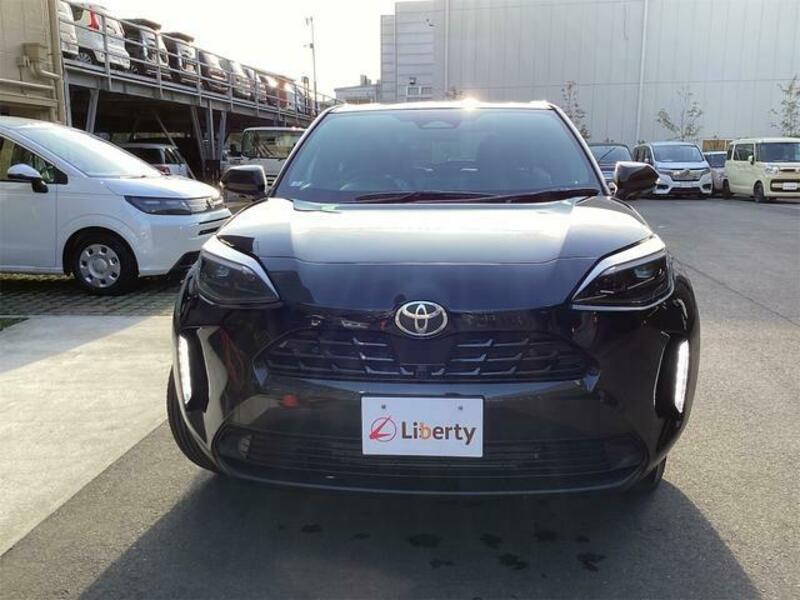 YARIS CROSS