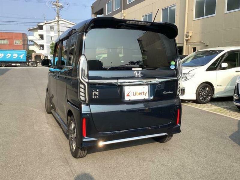 N BOX CUSTOM
