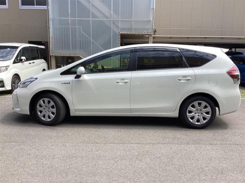 PRIUS ALPHA