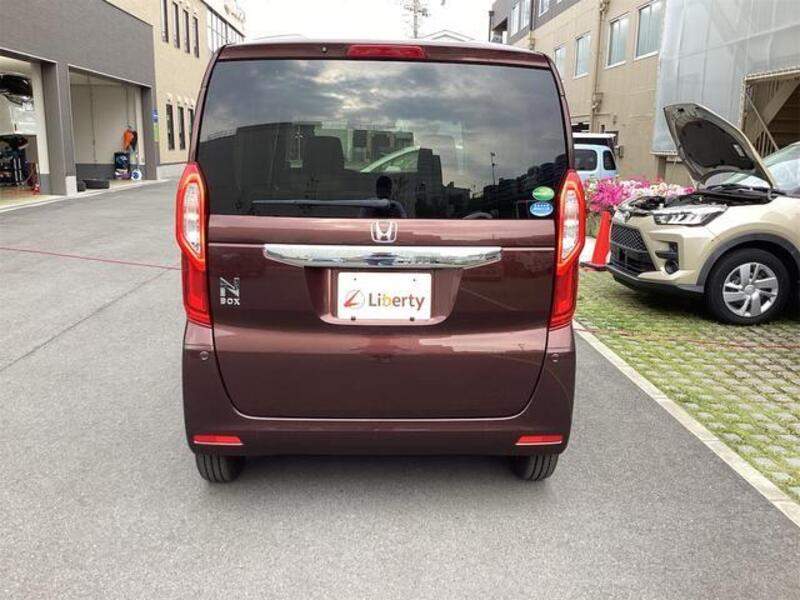 N BOX