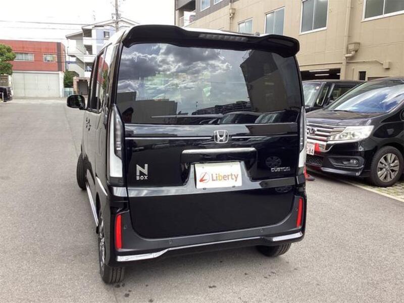 N BOX CUSTOM