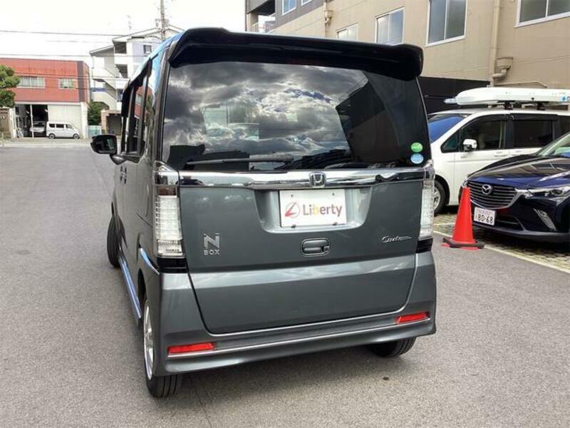 N BOX CUSTOM