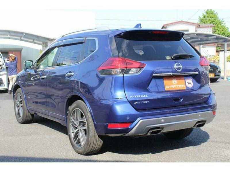 X-TRAIL