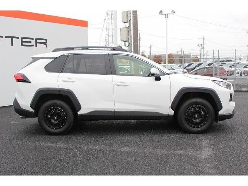 RAV4