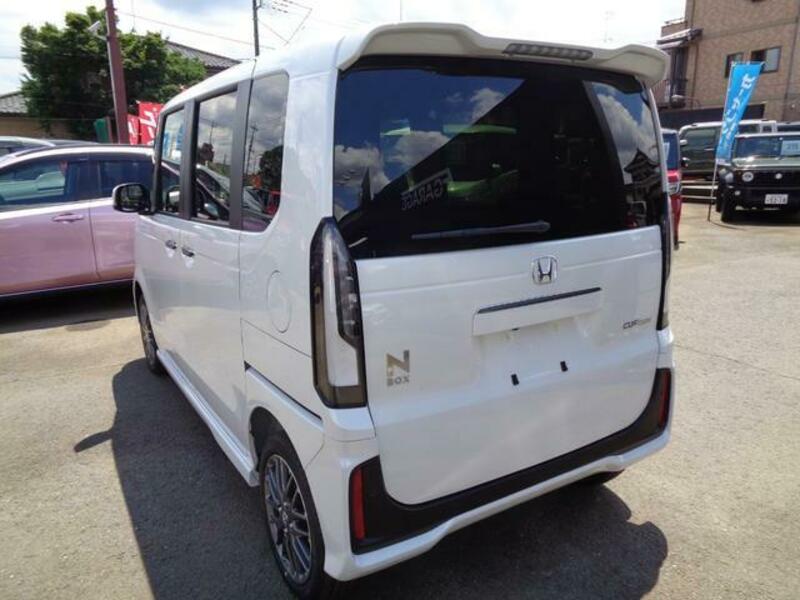 N BOX CUSTOM