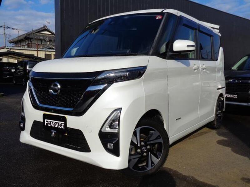 NISSAN ROOX