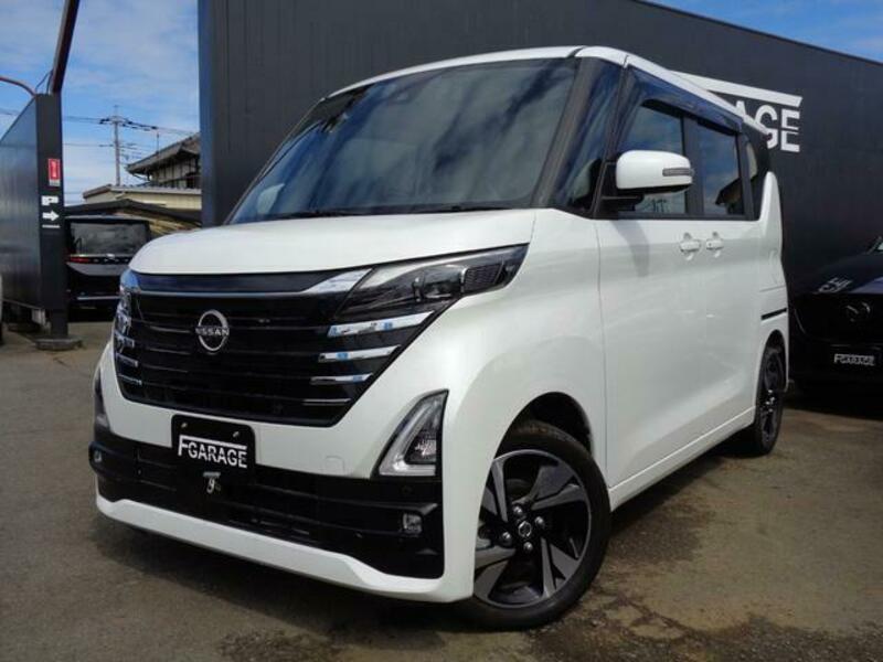 NISSAN ROOX