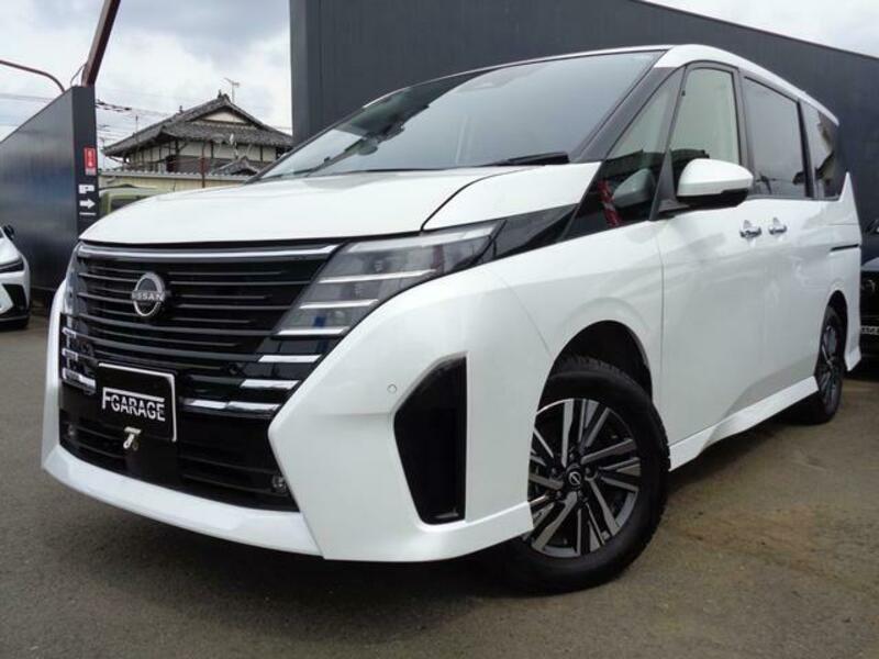 NISSAN SERENA