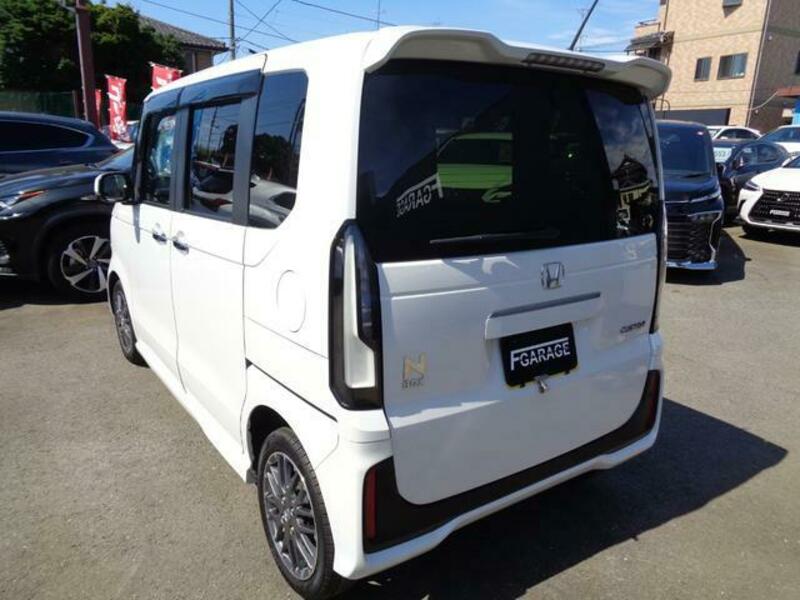 N BOX CUSTOM