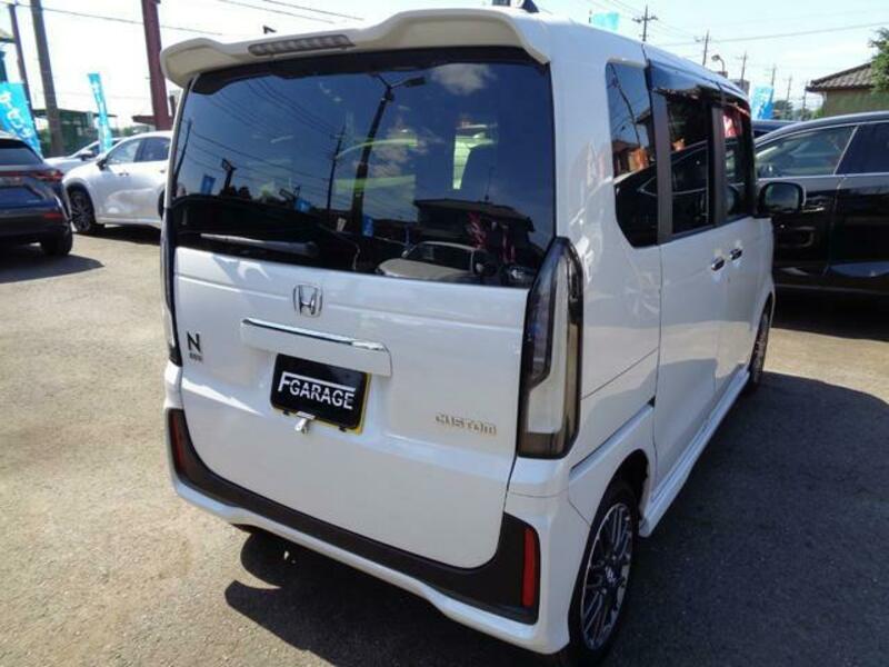 N BOX CUSTOM
