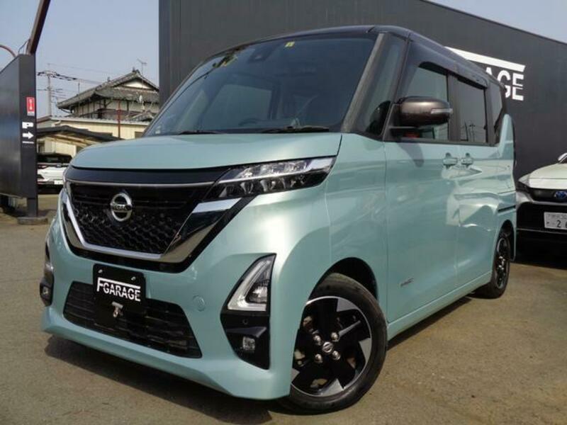 NISSAN ROOX