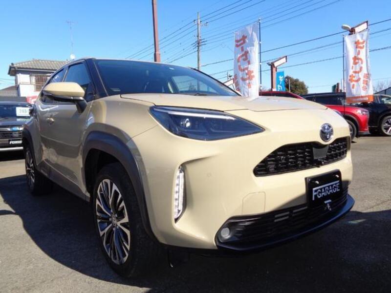 YARIS CROSS
