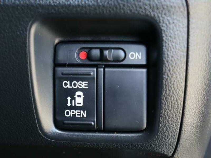 N BOX