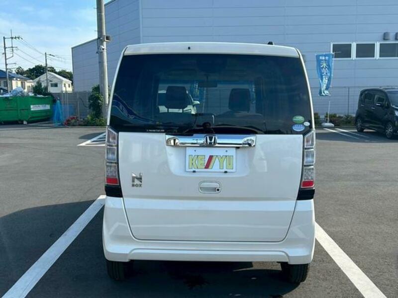 N BOX