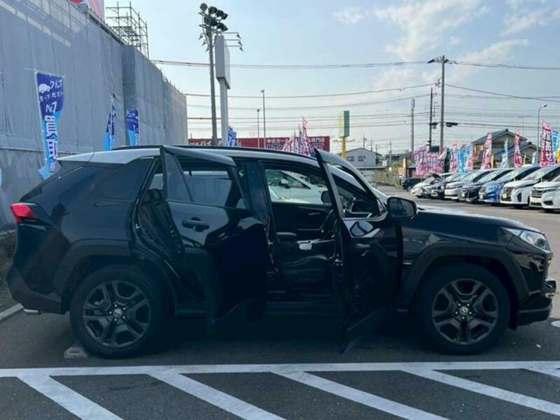 RAV4