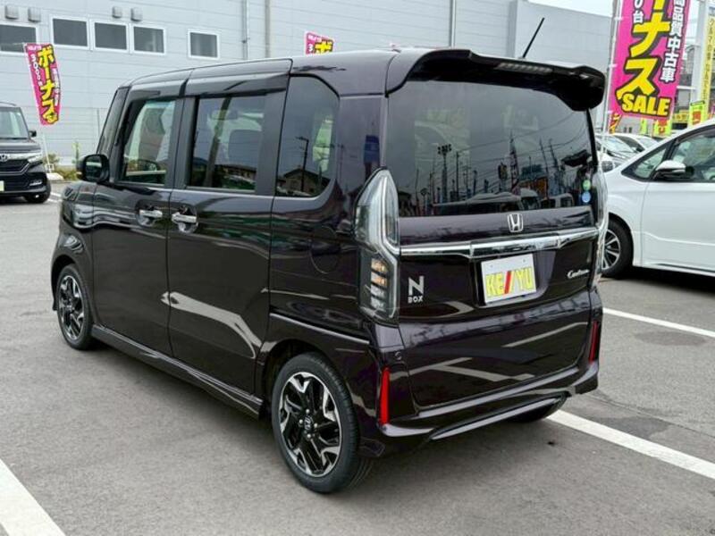 N BOX CUSTOM