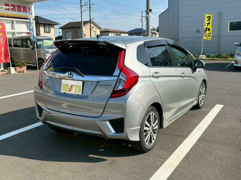 FIT HYBRID